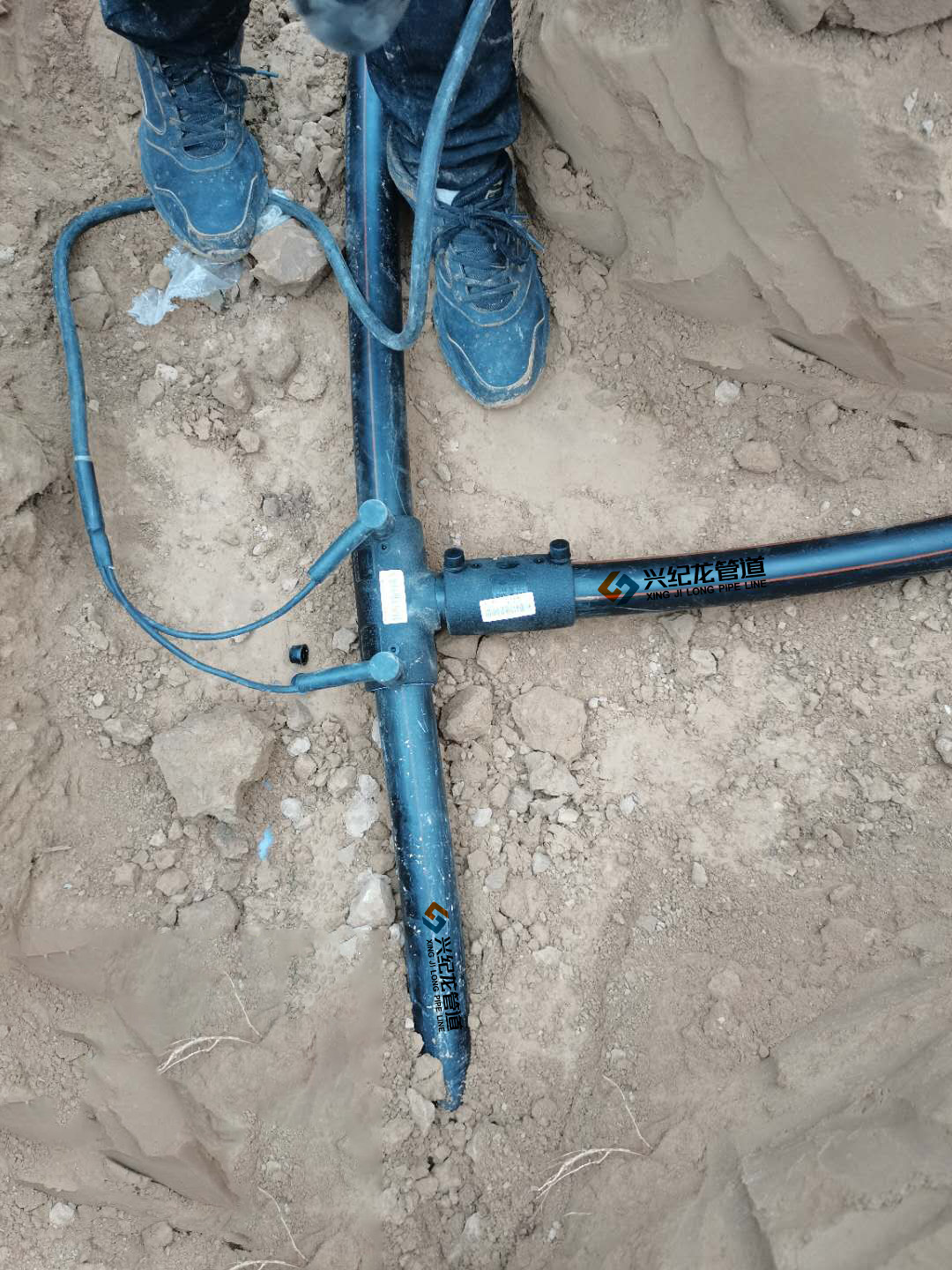 “興紀龍”埋地燃氣專用管，電熔連接施工圖